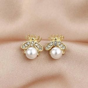 🐝 Stunning Faux Pearl Metallic Rhinestone Bumblebee Bee Stud Earrings 🐝